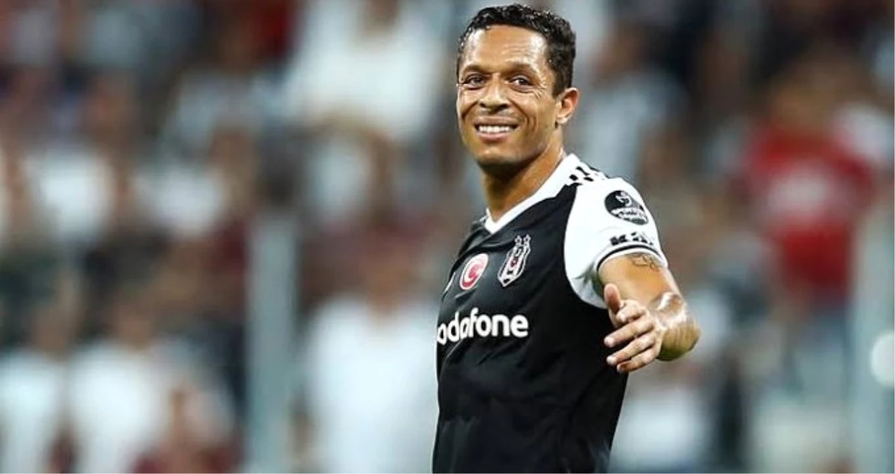 Fenerbahçe İçin Sürpriz Adriano İddiası