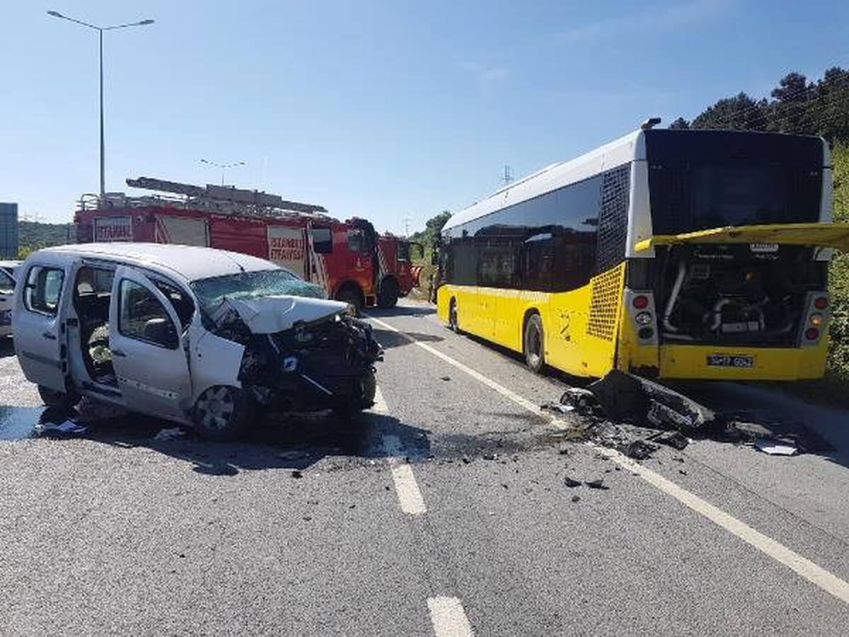 Göktürk-Kemerburgaz yolunda kaza trafik yoğunluğuna neden oldu