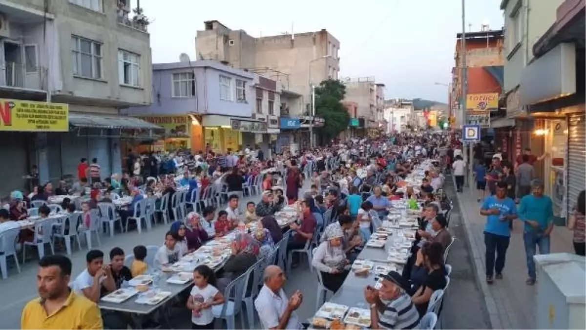 Kadirli\'de 15 bin kişilik iftar yemeği