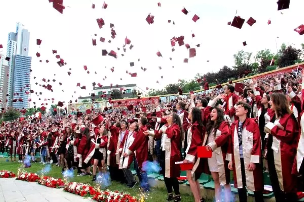 Mektebim Okulları Ankara\'da mezunlarını verdi