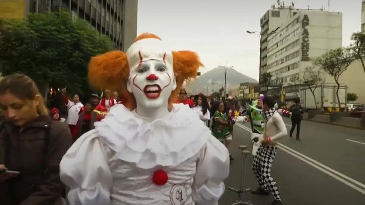 Peru\'da "Yoksulların Palyaçosu" onuruna Palyaço Günü kutlamaları