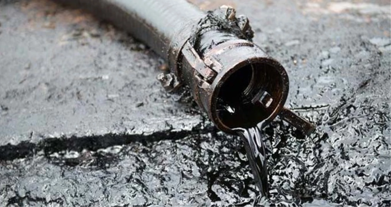 Türkiye\'nin Petrol İthalatı Geçen Yıla Göre Yüzde 19,61 Arttı