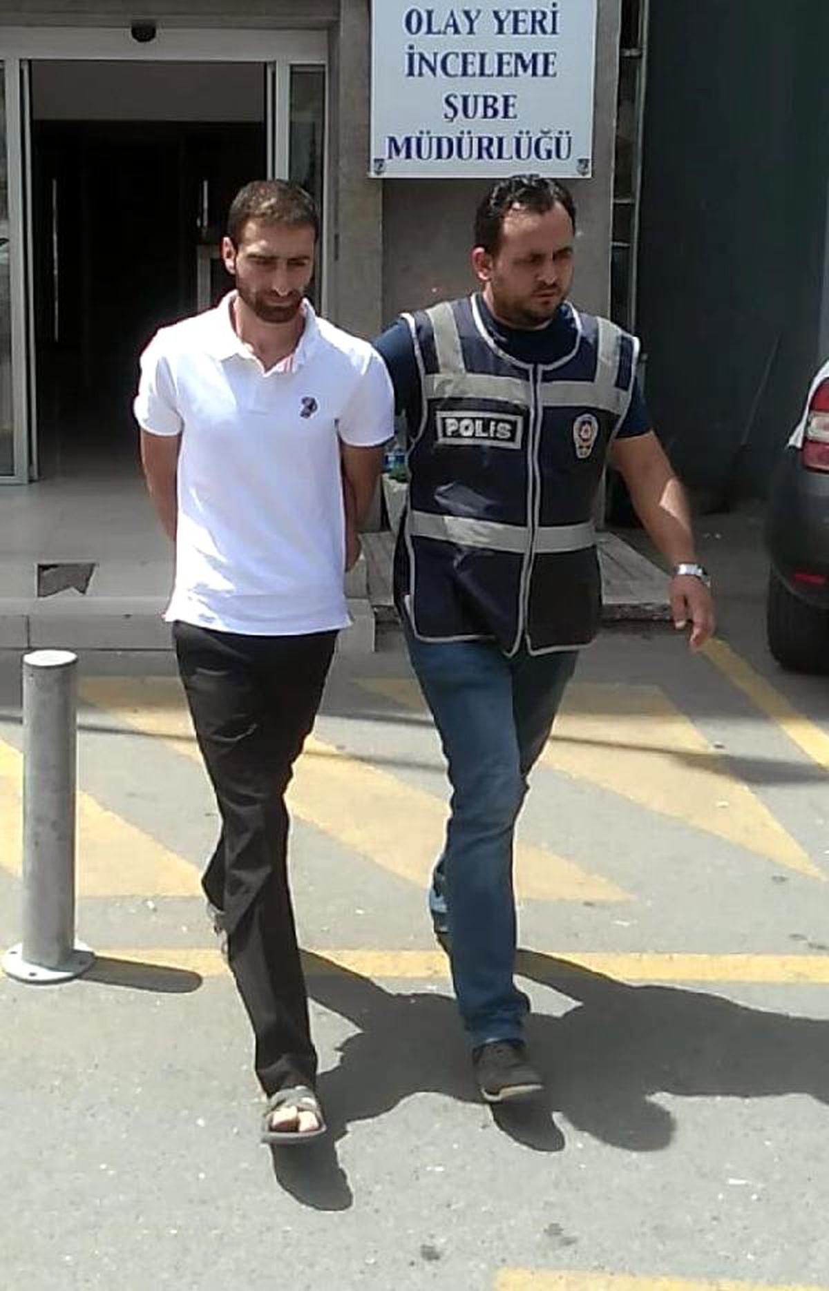 Üvey babaya, minik Abdülkadir\'i döverek öldürdüğü iddiasıyla gözaltı (3)