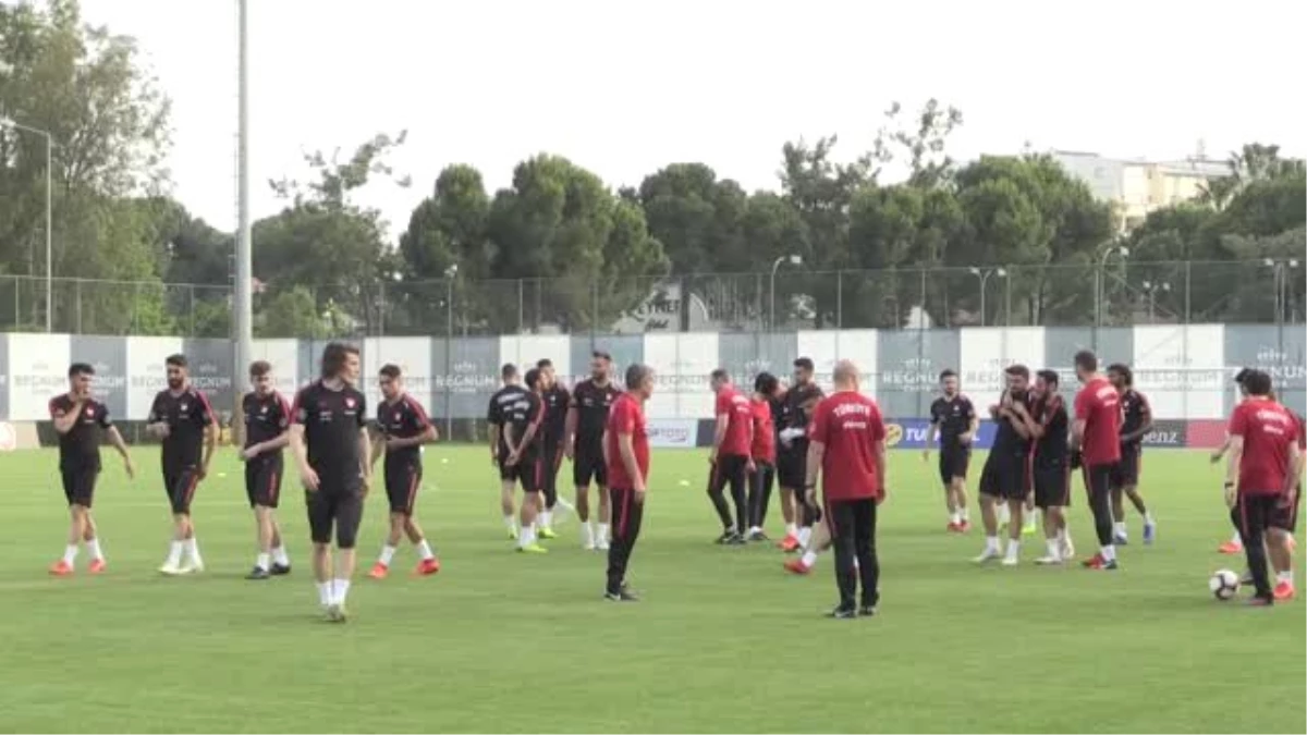 A Milli Futbol Takımı, 2. antrenmanını yaptı