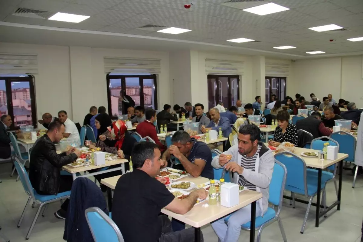 Ağrı Milli Eğitim Müdürlüğünden iftar programı