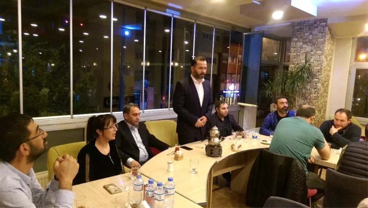 Ak Parti basın mensuplarıyla iftarda buluştu