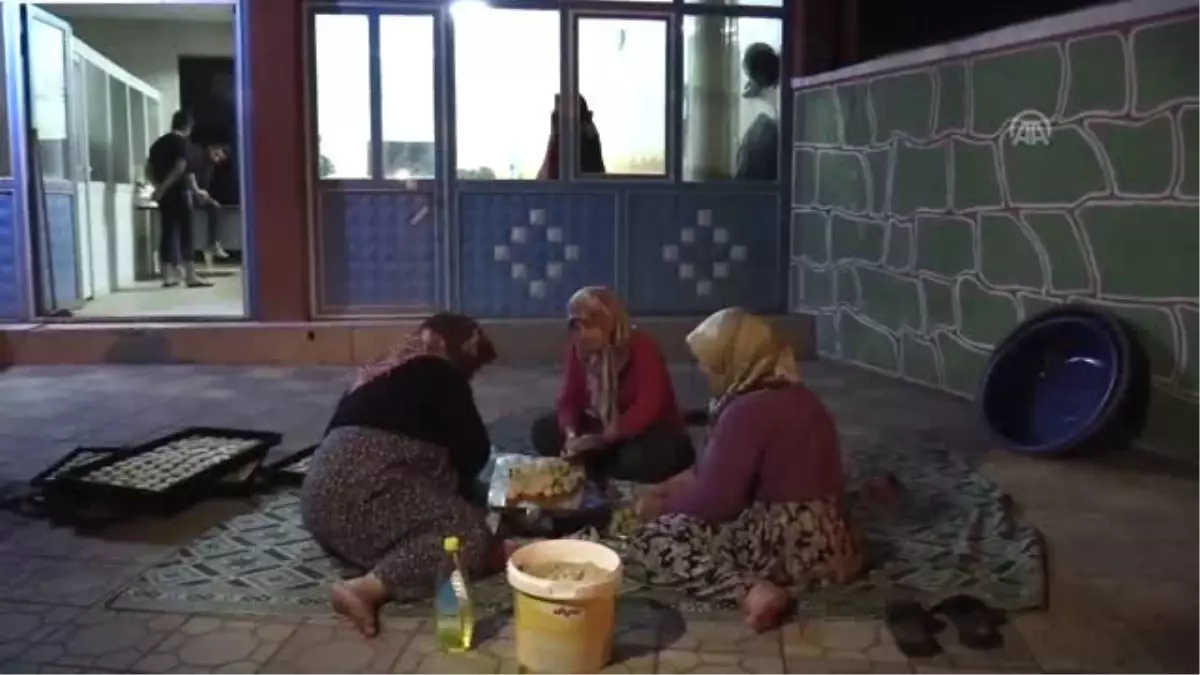 Hatay\'ın ramazan kurabiyesi "kömbe"