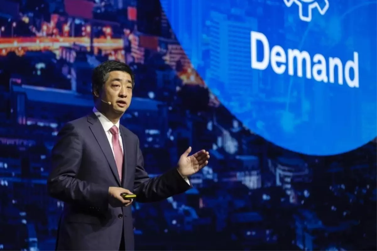 Huawei CEO\'su Ken Hu: "Kısıtlamalar teknolojiye ve ticarete zarar veriyor"