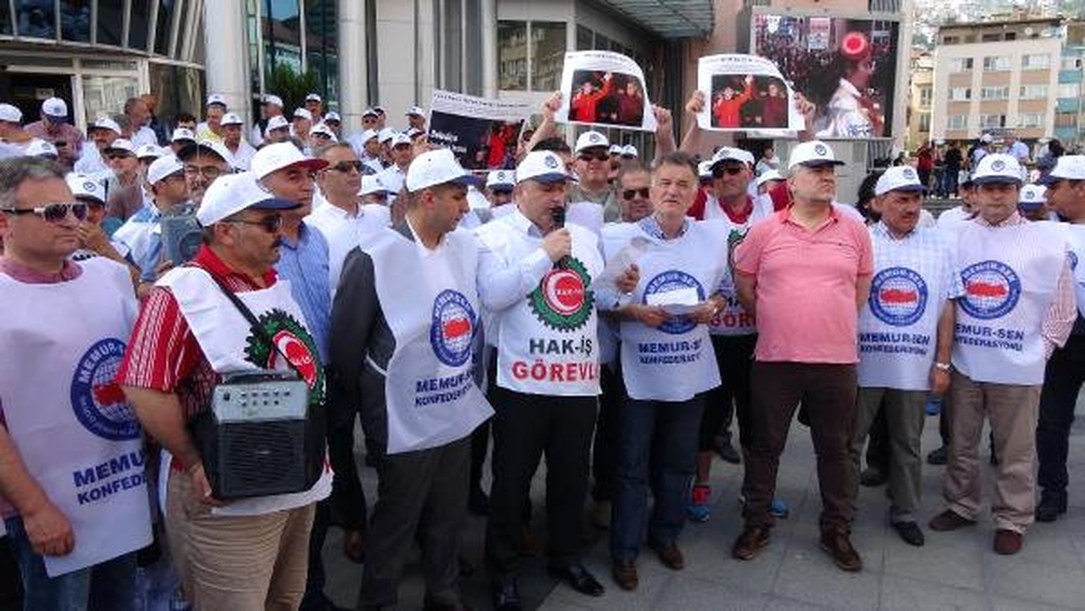 İzmit Belediyesi\'nden işçi çıkarılmasına, sendikadan tepki