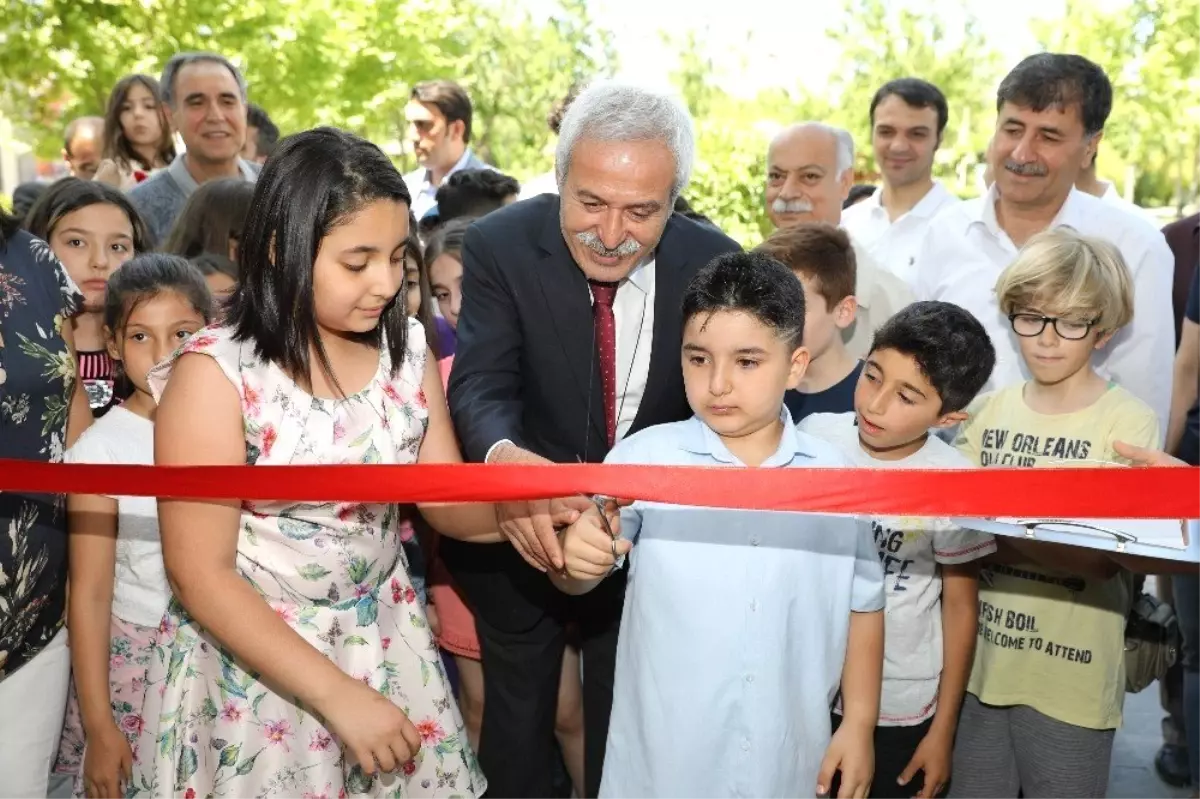 Mızraklı, sanat galerisini yeniden hizmete açtı