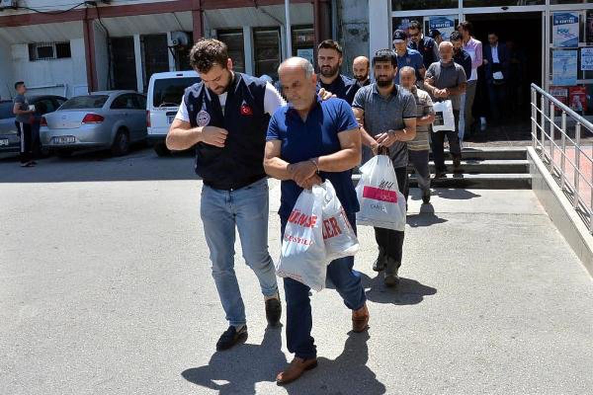 Tutuklanan doçent, kaçak akaryakıt için sahte rapor hazırlamış