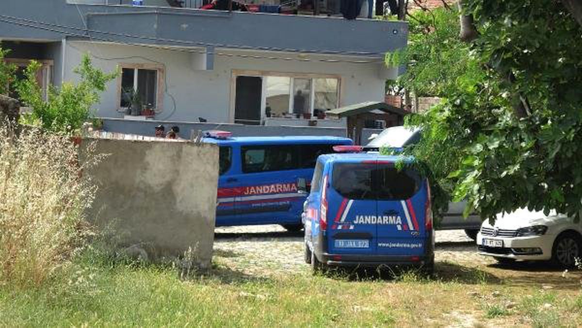 Uyuşturucu kullandıkları ileri sürülen 5 arkadaştan 2\'si ölü bulundu