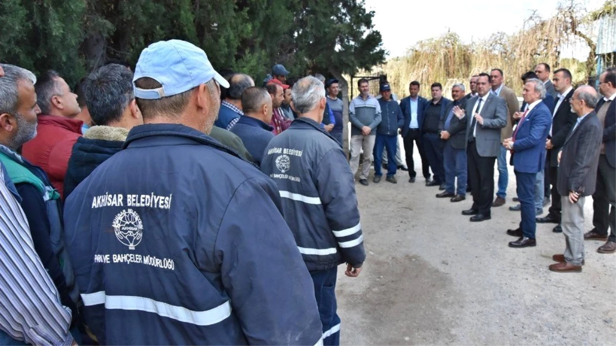 Akhisar Belediyesinde işçilerin tüm alacakları ödendi