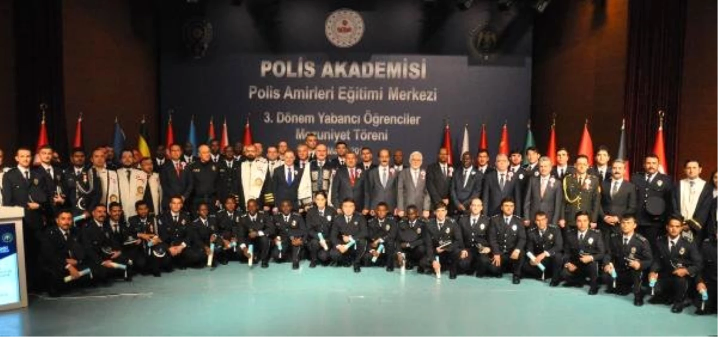 Ankara\'da eğitim gören 43 yabancı polis mezun oldu