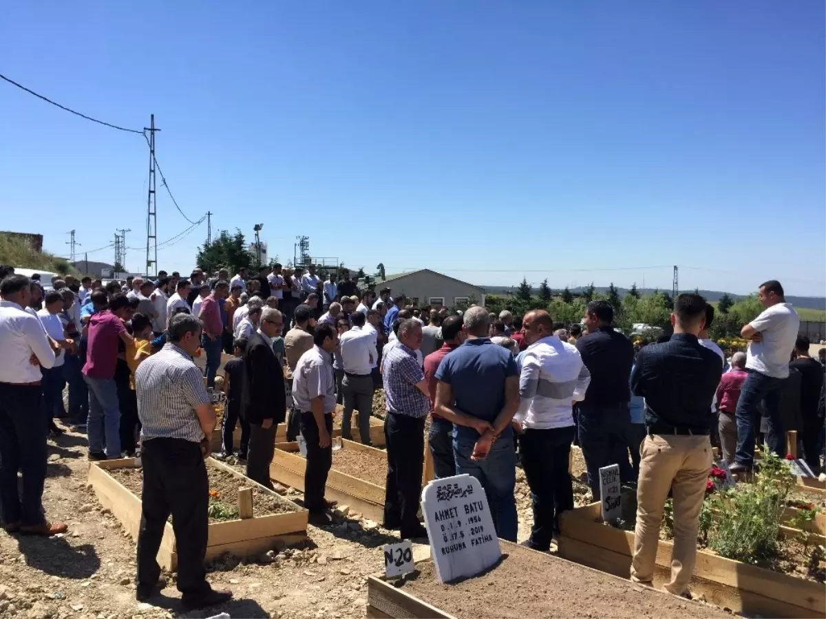 Barajda boğularak ölen çocuklar toprağa verildi