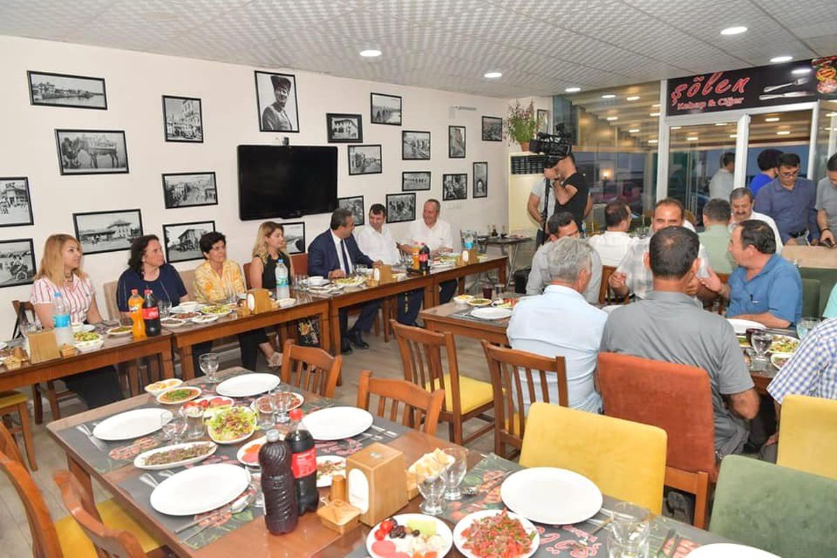 Başkan Çetin, iftarda muhtarlarla buluştu