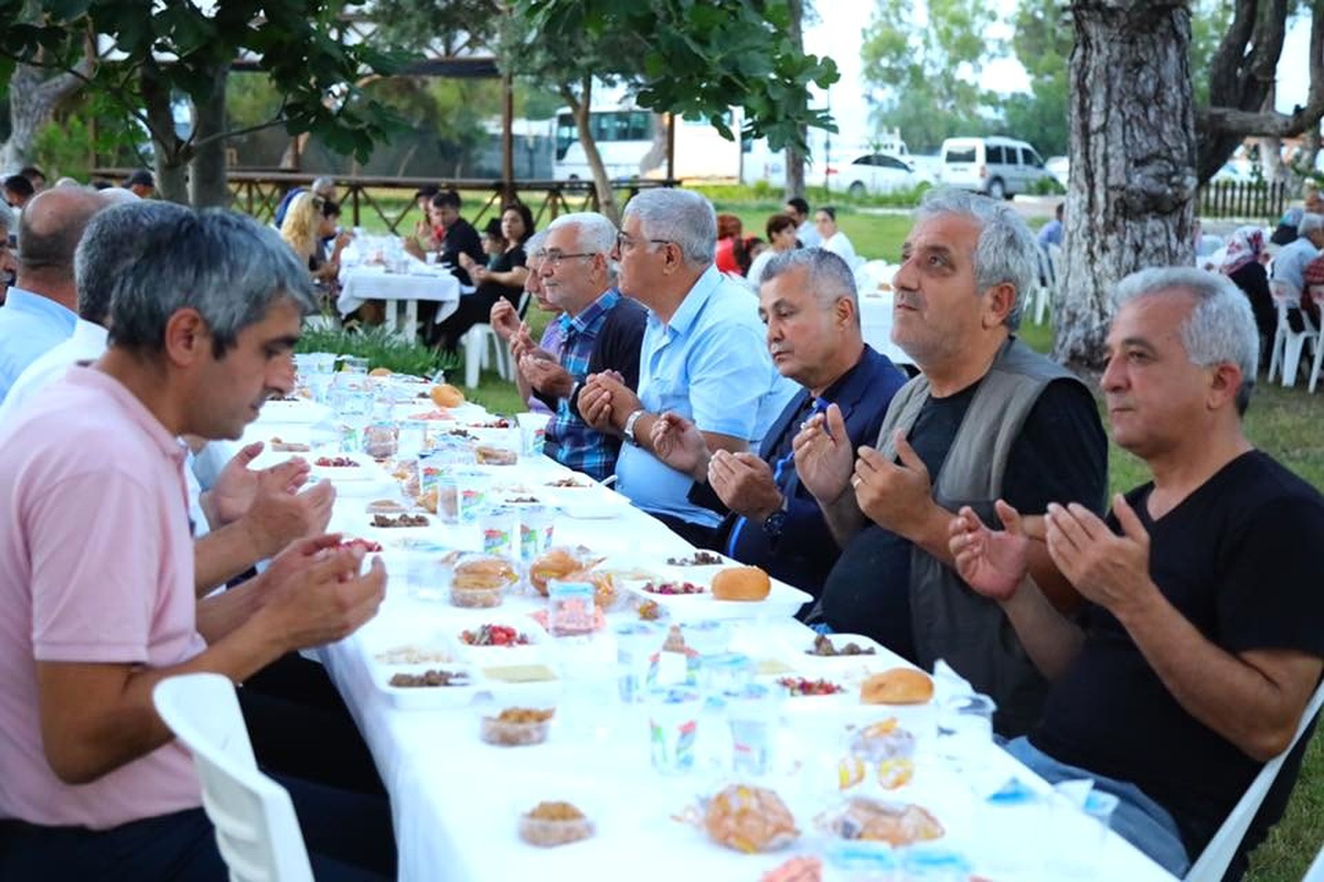 Başkan Sözen\'den şehit aileleri ve gazilere iftar