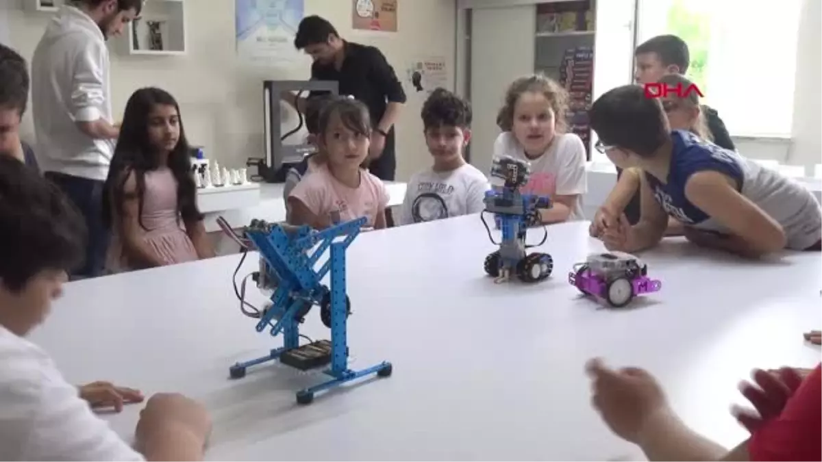 EDİRNE Robotik kodlama ile geleceği tasarlıyorlar