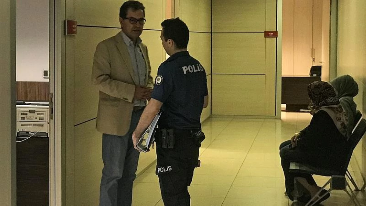 Gazeteci Kadri Gürsel, denetimli serbestlik hükümleri için yeniden cezaevine gönderildi