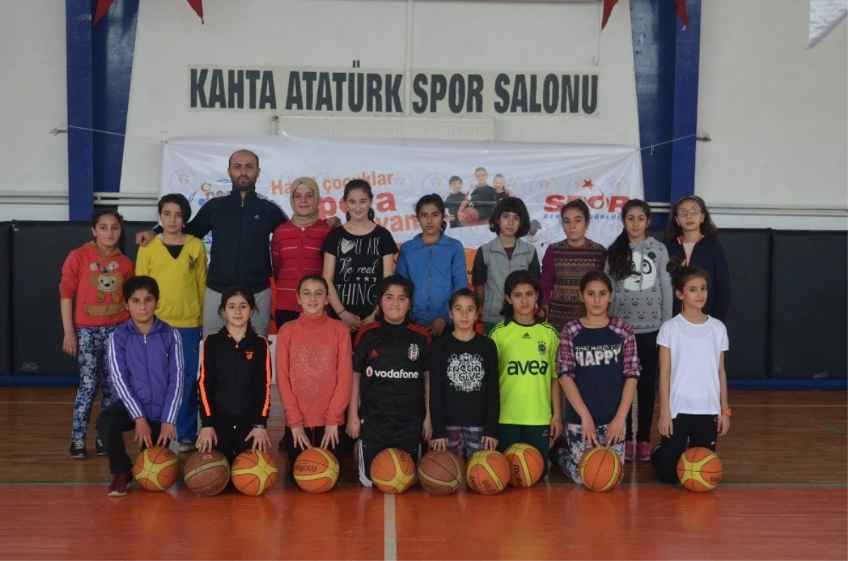 Kahta\'da "Yaz Spor Okulu" açıldı