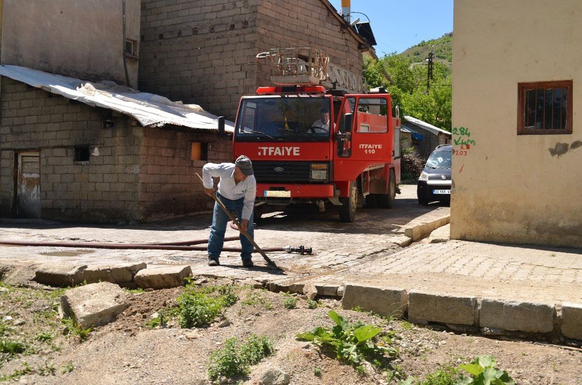 Mutki Belediyesinden çevre temizliği