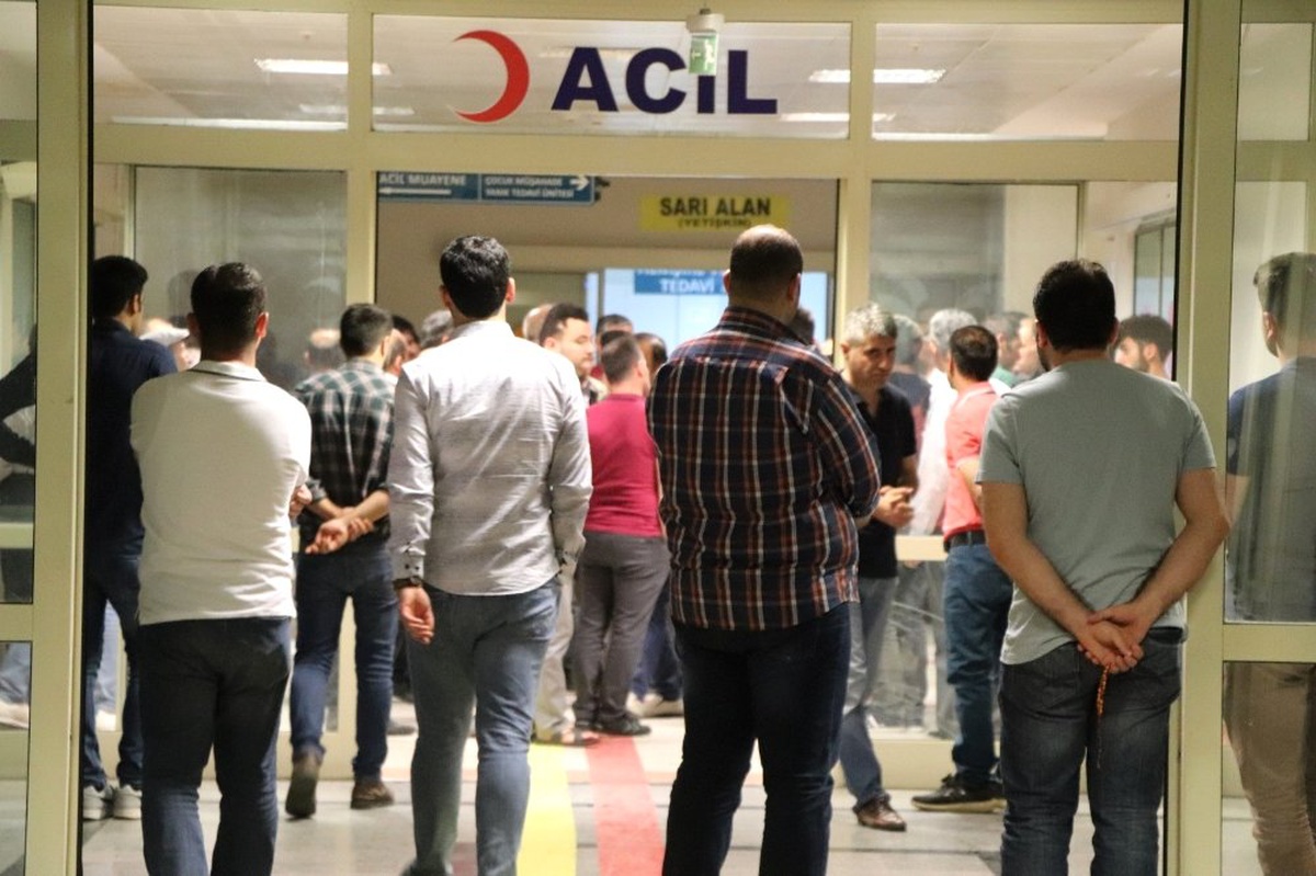 3.katın penceresinden düşen çocuk ağır yaralandı
