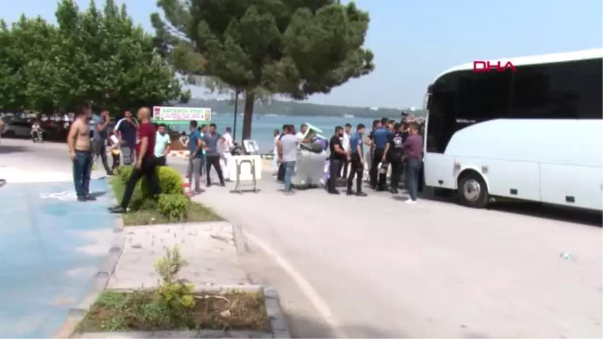 ADANA Kaçak tezgahları kaldırmak istemeyen satıcılar, benzinle kendilerini yakmaya çalıştı