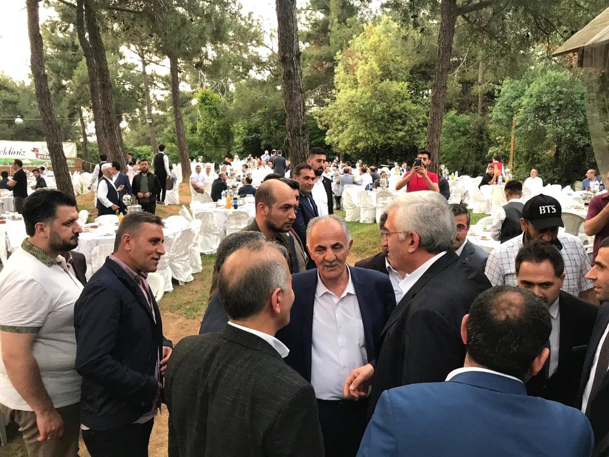 Ak Parti Erzurum İl teşkilatı İstanbul\'a çıkarma yaptı