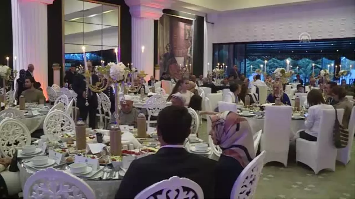 Bakan Selçuk, şehit ve gazi aileleriyle iftarda buluştu