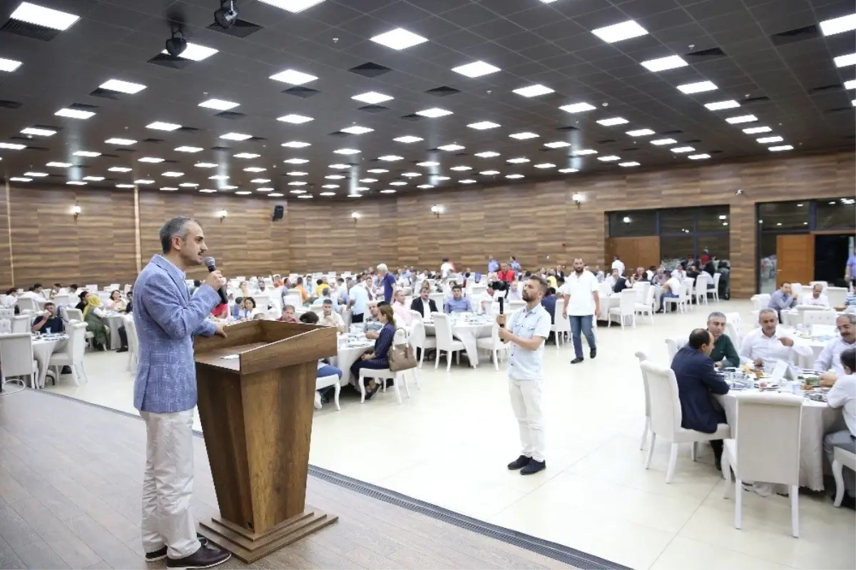 Başkan Çiftçi, personelle iftarda buluştu