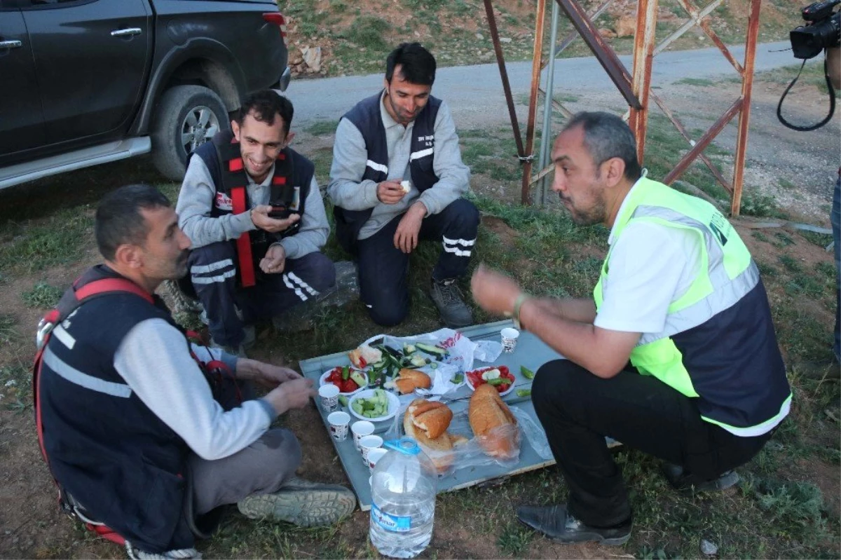 Elektrik arıza ekiplerinin Ramazan mesaisi