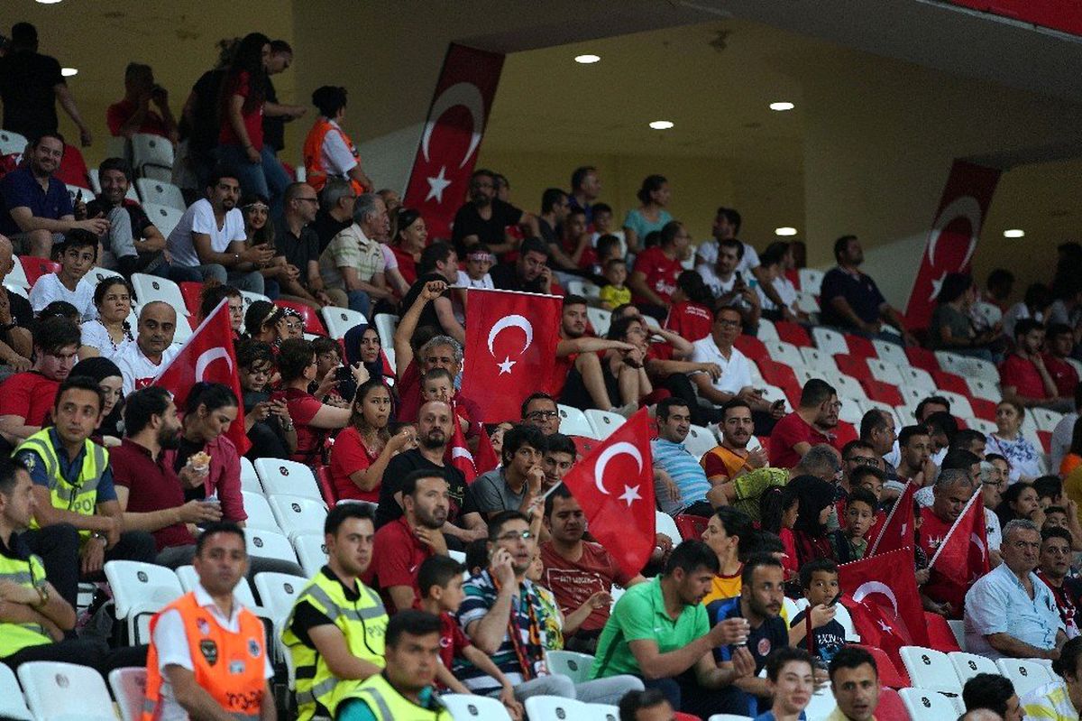 Hazırlık maçı: Türkiye: 2 - Yunanistan: 0 (Maç devam ediyor)
