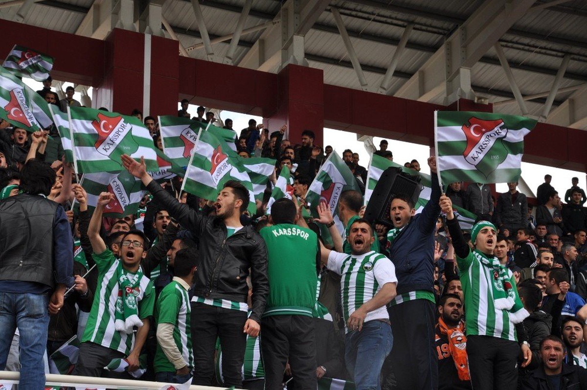 Kars 36 Spor taraftarlarından destek çağrısı