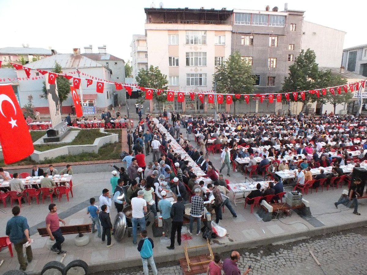 Malazgirt\'te \'kardeşlik\' iftarı
