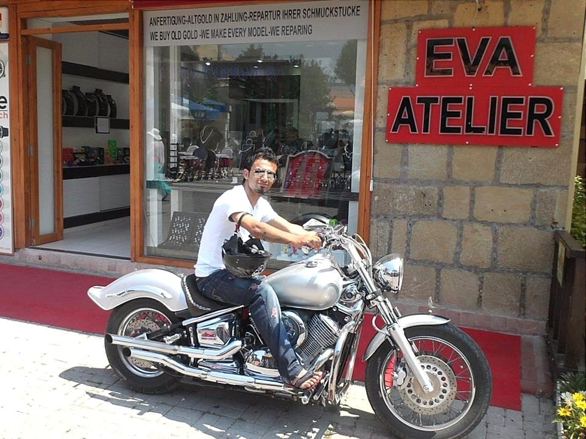 Otomobille çarpışan motosikletin sürücüsü hayatını kaybetti