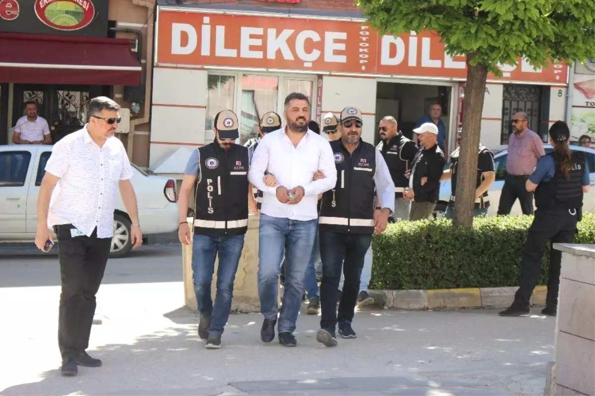 Suç örgütü üyesi oldukları iddia edilen şahıslar adliyede
