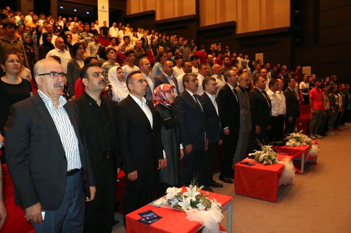 "Sultanbeyli Yıldızlarıyla Buluşuyor" ödül töreni düzenledi