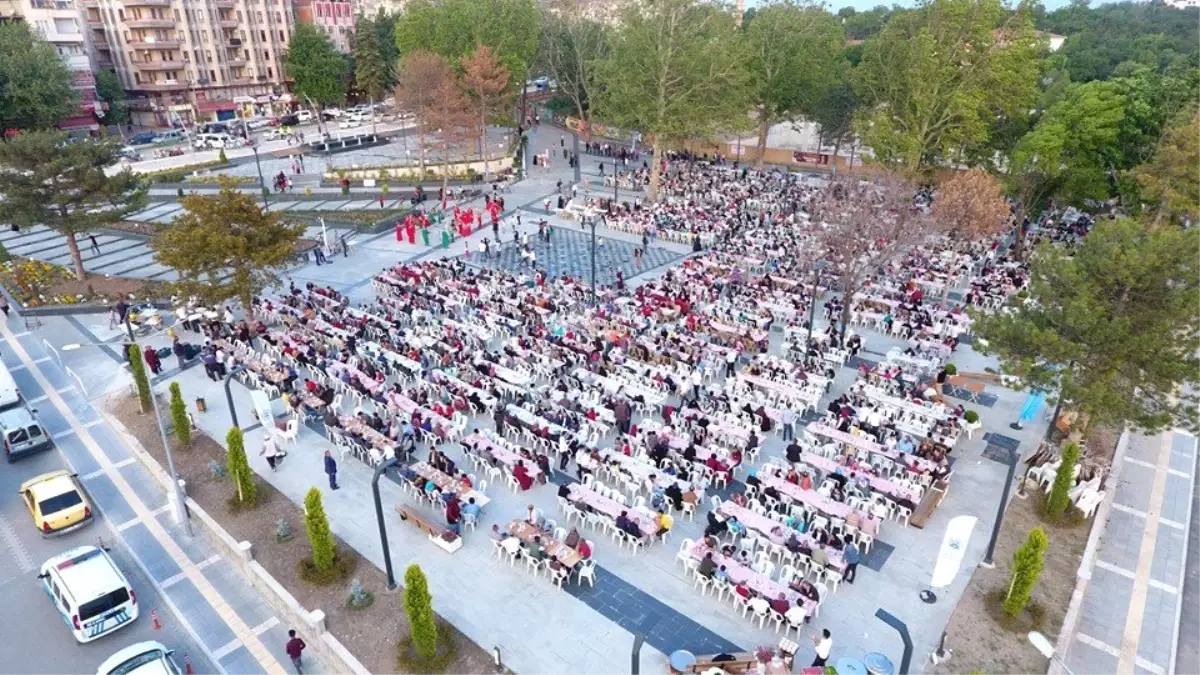 Suluova Belediyesinden halk iftarı