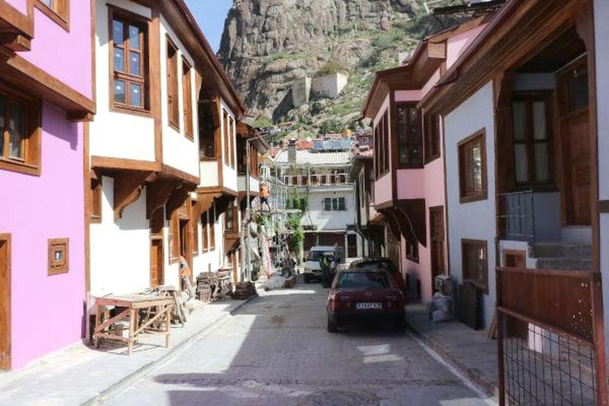 Tarihi Afyonkarahisar evleri restore ediliyor