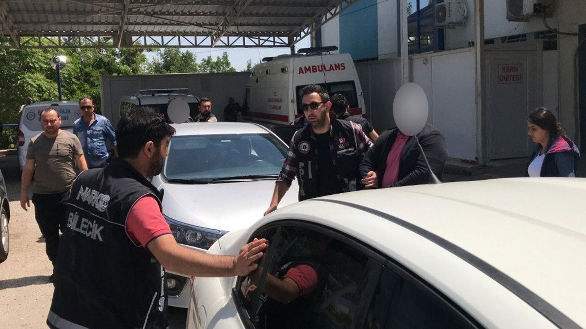 Tefecilik ve uyuşturucu operasyonunda 3 tutuklama