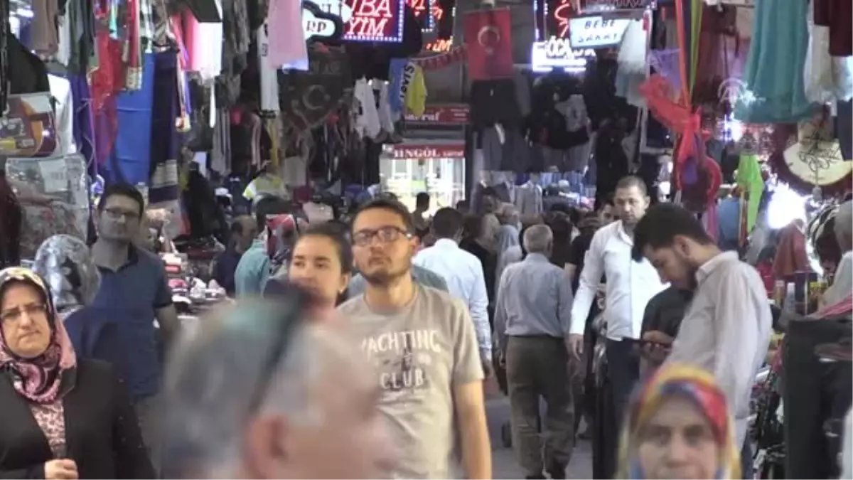 Tezgahlarda bayram şekeri yoğunluğu