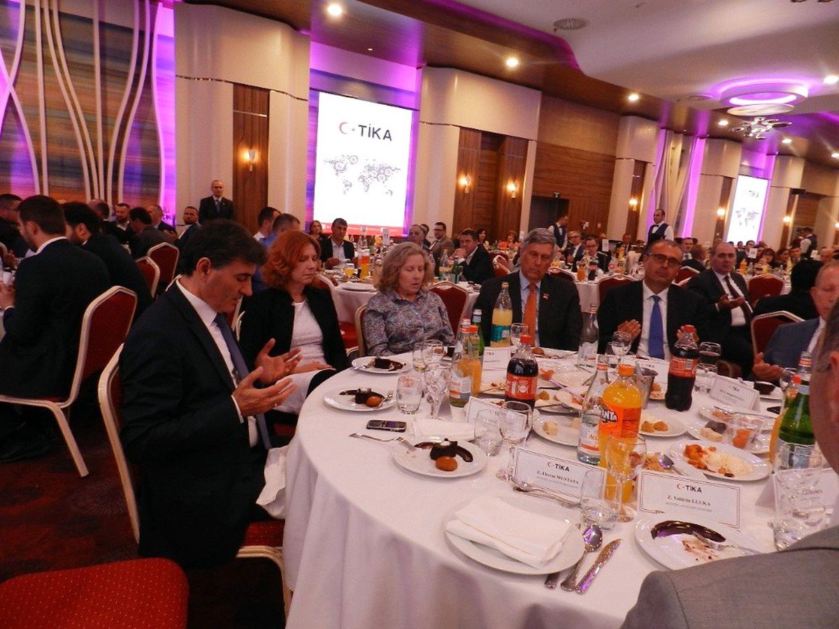 TİKA\'dan Kosova\'da 500 kişilik iftar