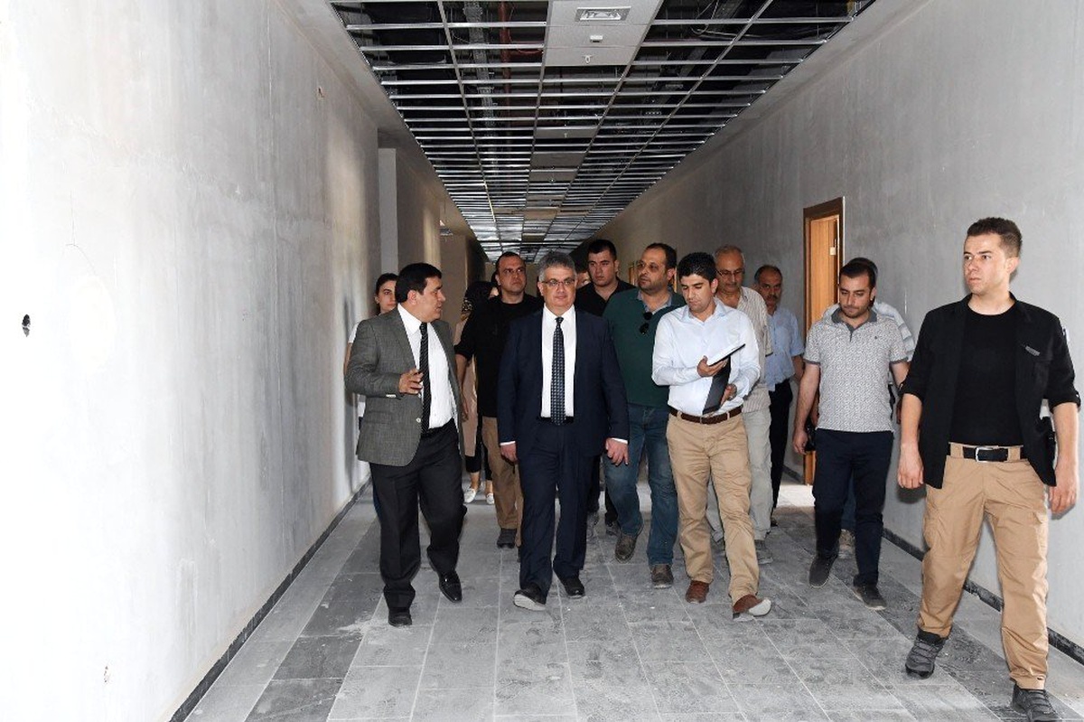Vali Pekmez hükümet konağı ve hizmet içi eğitim merkezi inşaatını inceledi