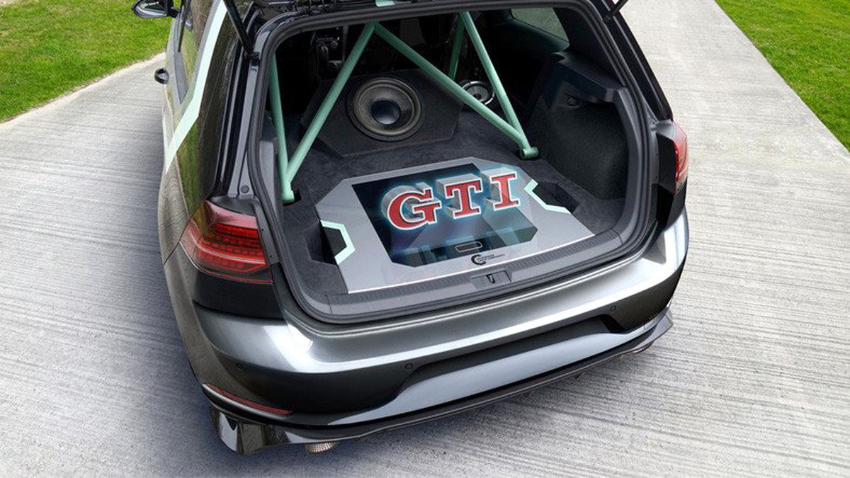 Volkswagen\'in Yeni Konsepti, Hologram Görüntülerle Ses Sistemi Yönetebiliyor