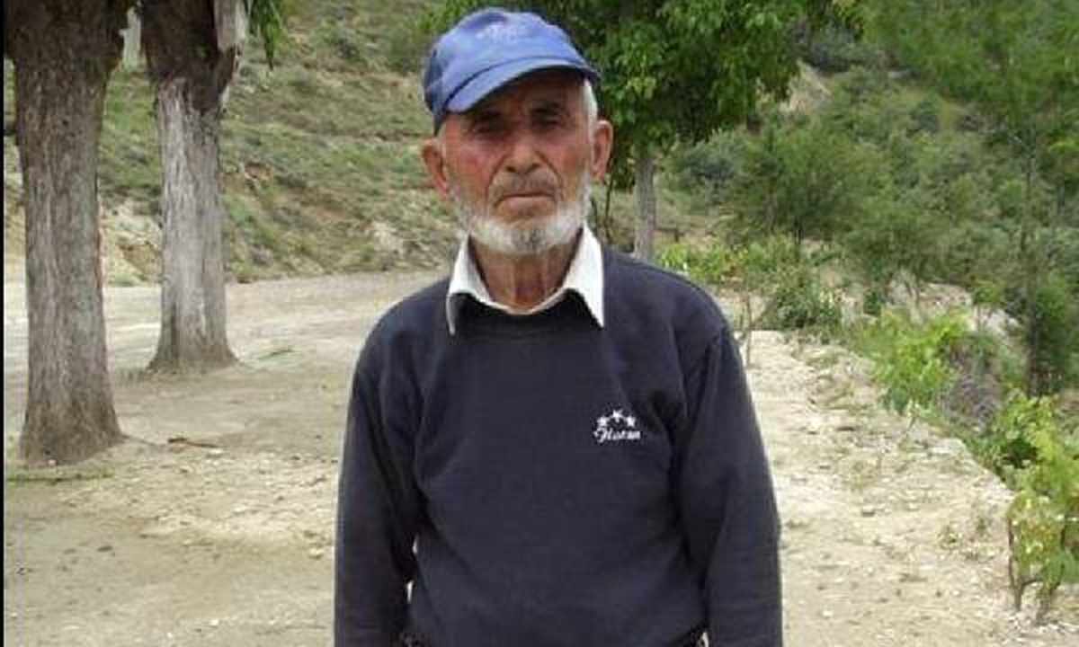 Arazi meselesi yüzünden tartıştığı komşusunu öldürüdü