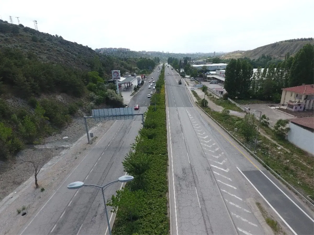 Başkent\'te bayram öncesi yollar boş