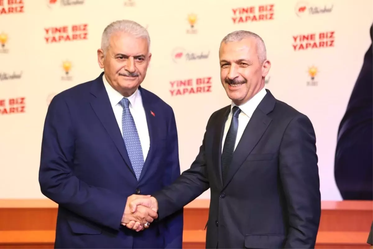 Binali Yıldırım: "Öğretmenlere toplu taşıma ücretsiz olacak"