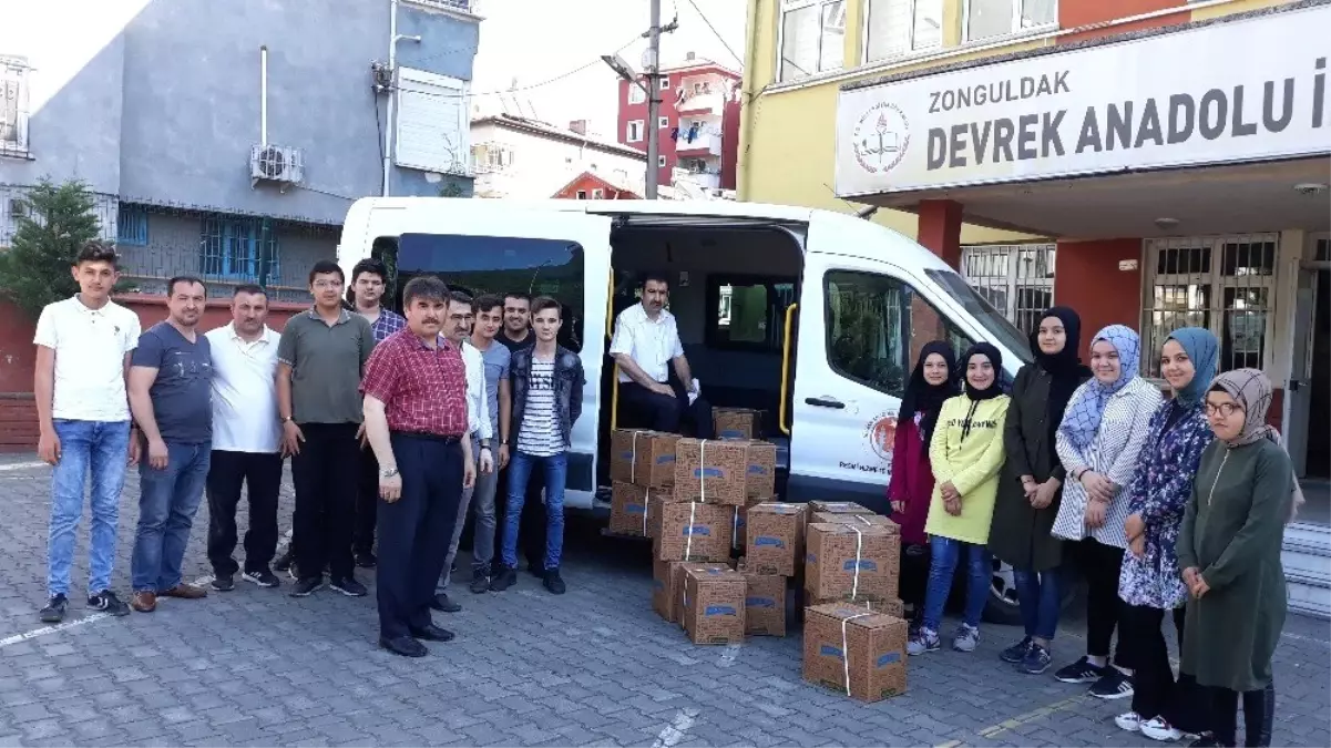 Devrekli öğrencilerden ihtiyaç sahibi ailelere gıda yardımı