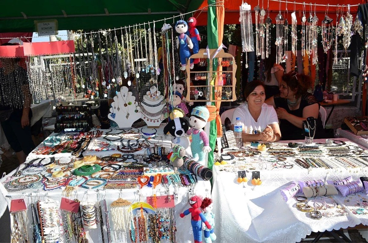 Didim\'de 12 gün sürecek takı festivalinde el emeği ürünler sergileniyor