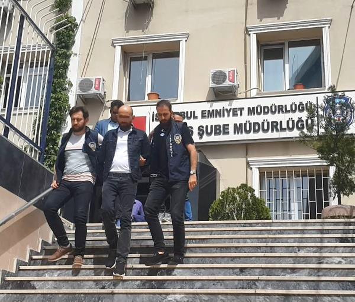 İş yerlerine giren kasa hırsızları yakalandı